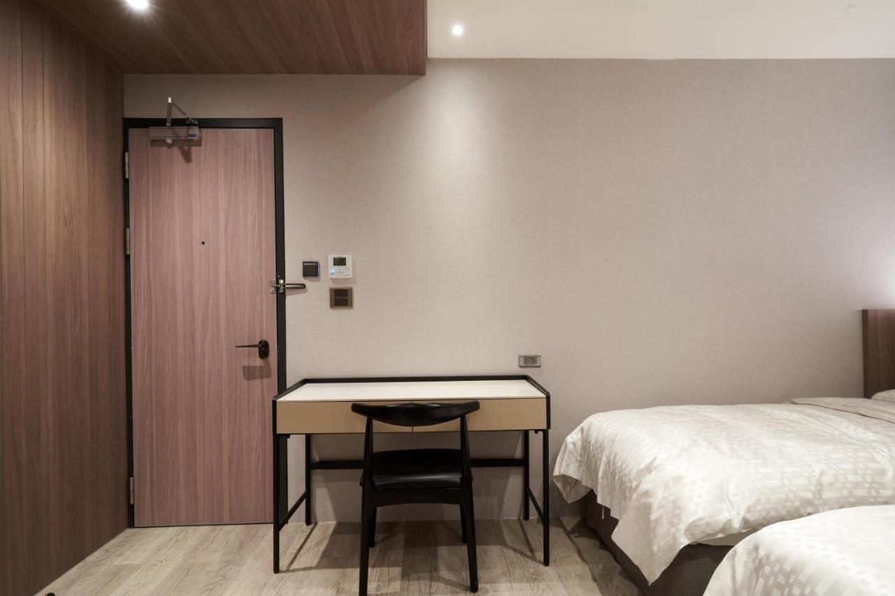 Yung An Business Hotel Dounan Exterior photo
