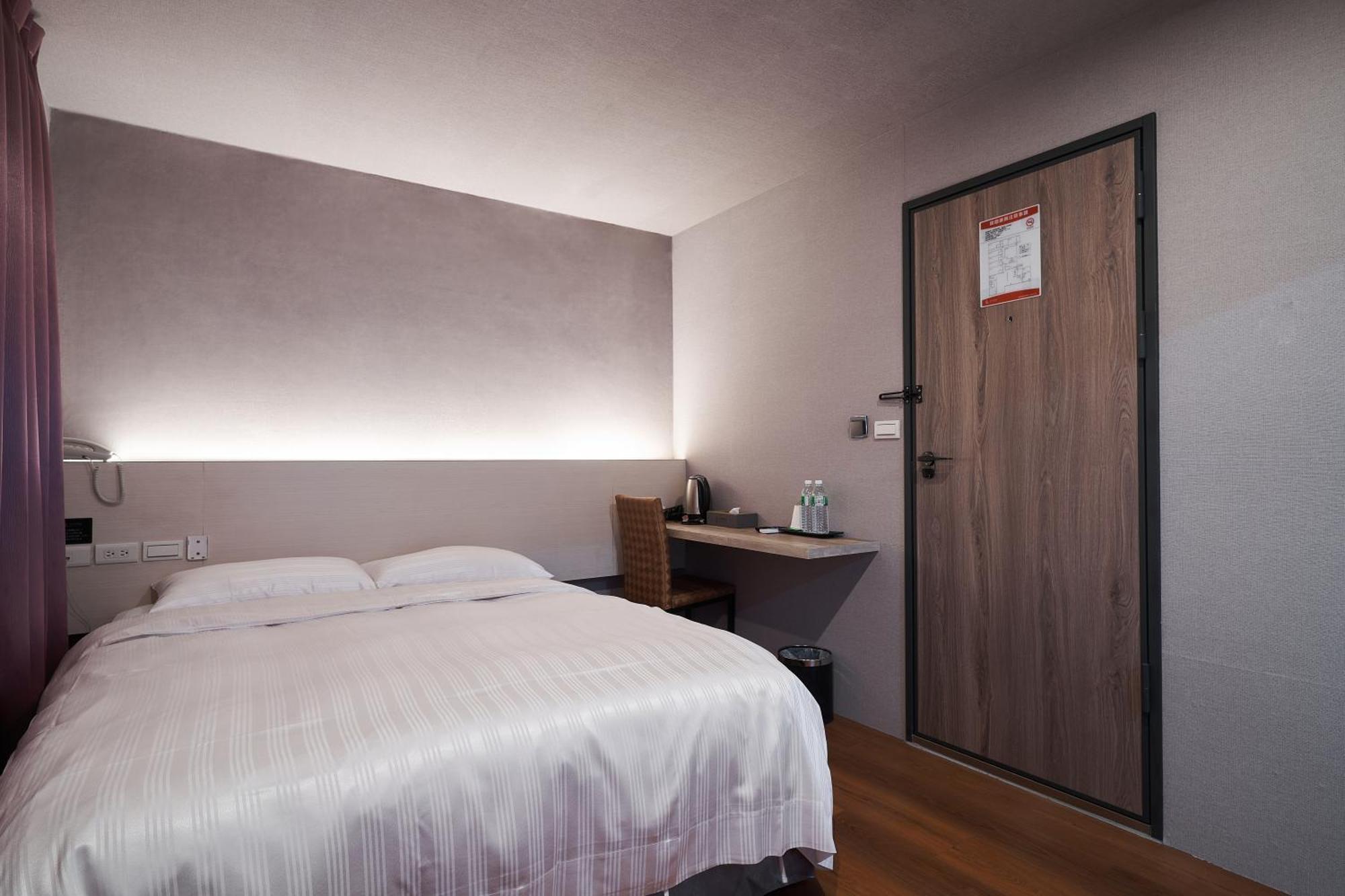 Yung An Business Hotel Dounan Exterior photo