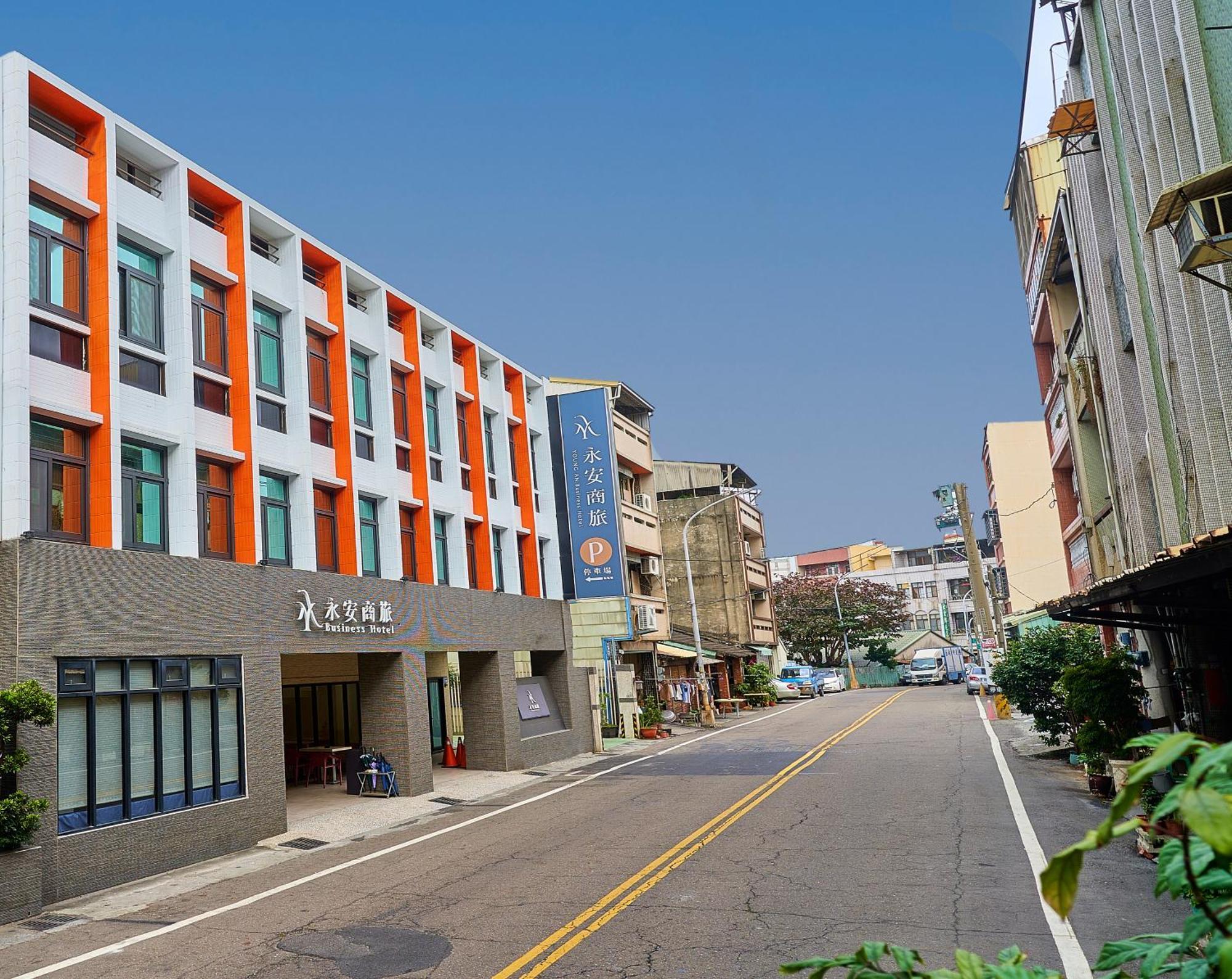 Yung An Business Hotel Dounan Exterior photo
