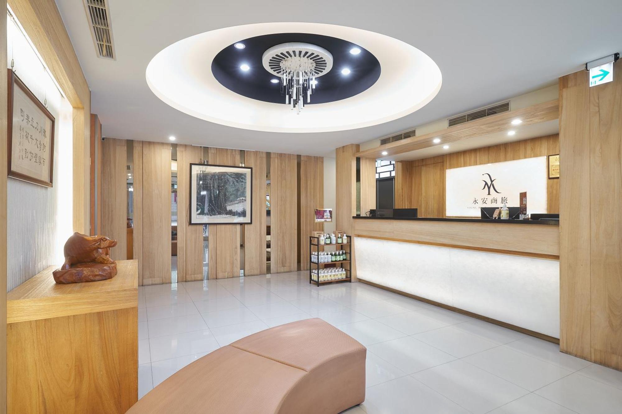 Yung An Business Hotel Dounan Exterior photo